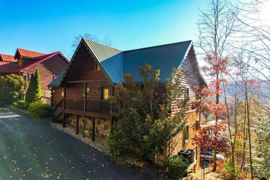 Spacious Smokies Cabin - Hot Tub With Mountain Views Gatlinburg Zewnętrze zdjęcie