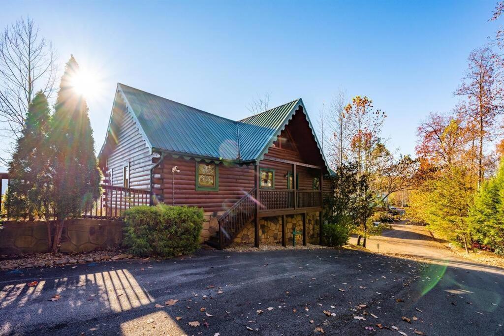 Spacious Smokies Cabin - Hot Tub With Mountain Views Gatlinburg Zewnętrze zdjęcie